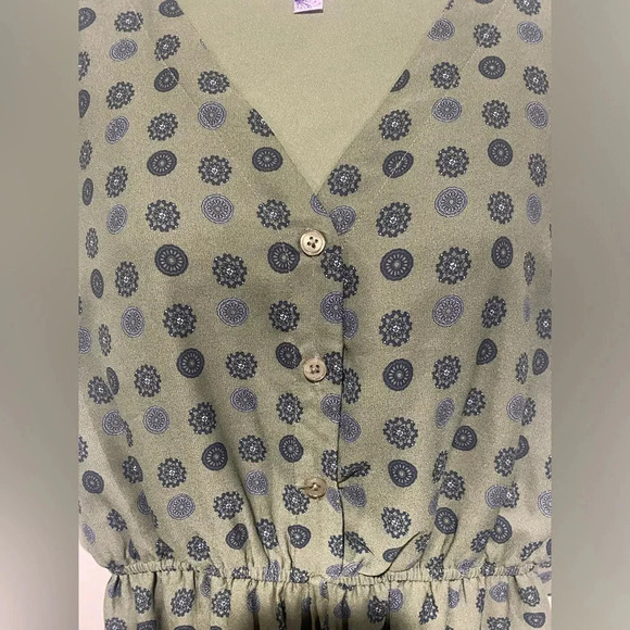 Alya Olive green Navy romper size XS - Picture 5 of 9